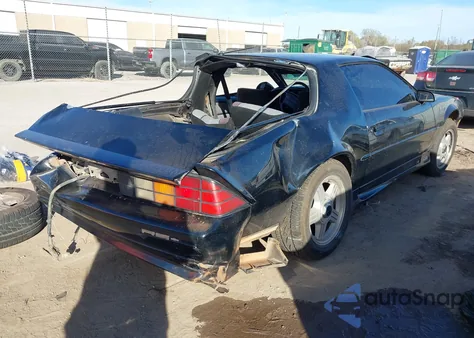 1991 Chevrolet Camaro Rs z USA, uszkodzony, nr VIN 1G1FP23E3ML131431